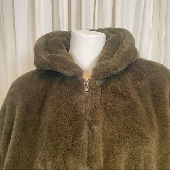 History Repeats by Michele Rossi Green Faux Fur Bomber Made in Italy Size 38 - Picture 2 of 10